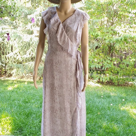 Banana Republic, Boho tan coloured maxi dress - Picture 4 of 15